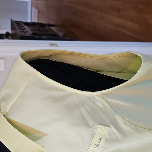 Top - Picture 6 of 16